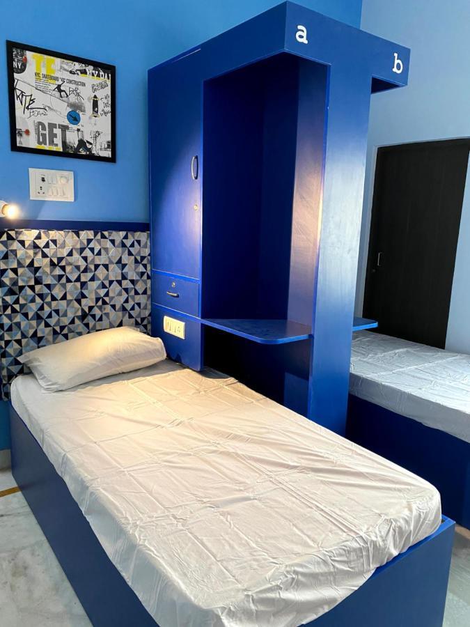 Backpackers Den Hostel Lucknow Bagian luar foto