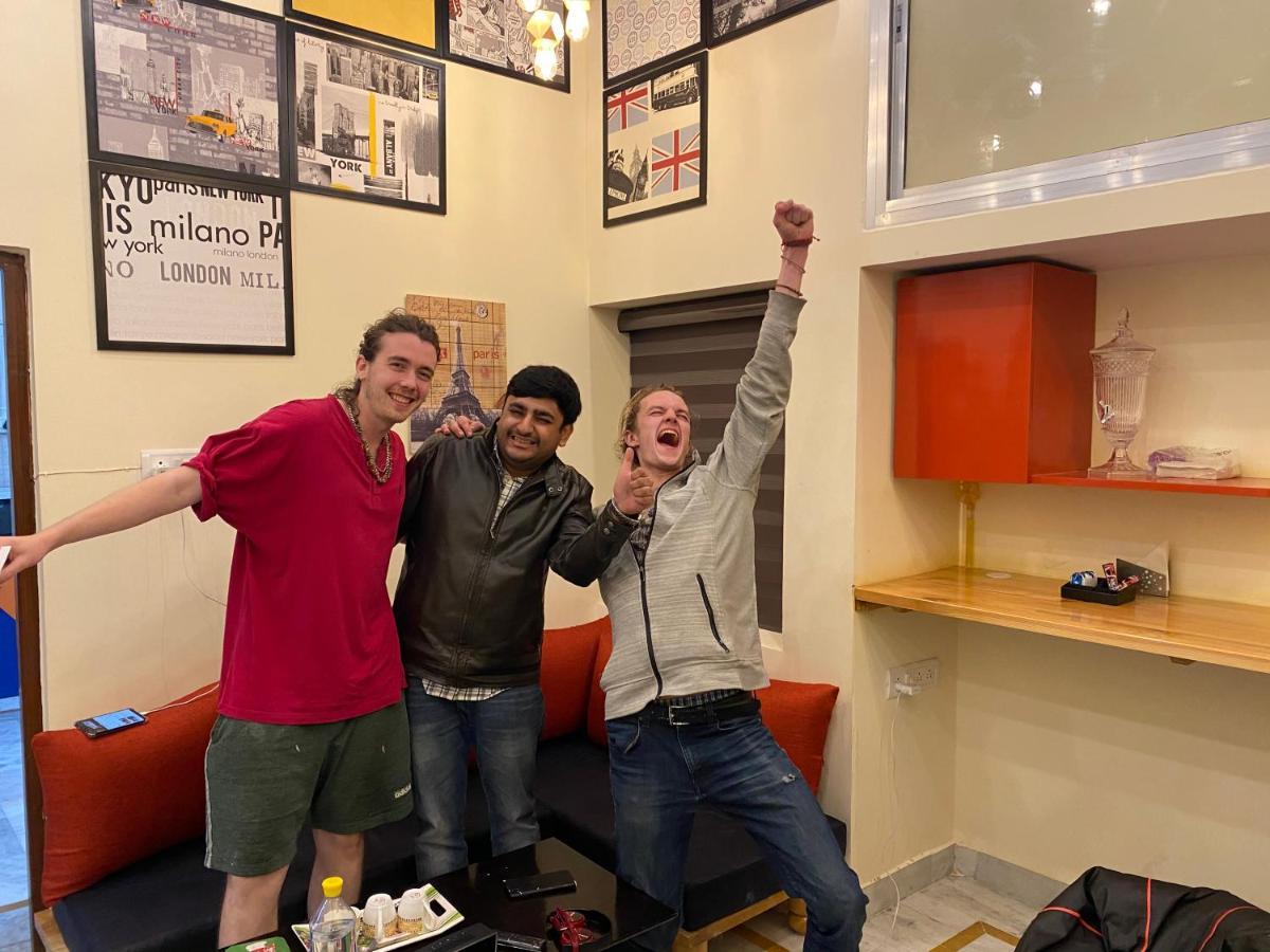 Backpackers Den Hostel Lucknow Bagian luar foto